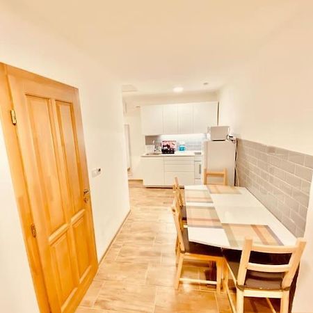 Lemon Premium Apartment Сегед Екстериор снимка