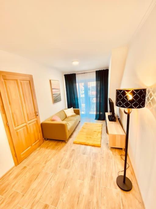 Lemon Premium Apartment Сегед Екстериор снимка