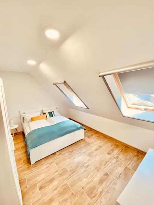 Lemon Premium Apartment Сегед Екстериор снимка